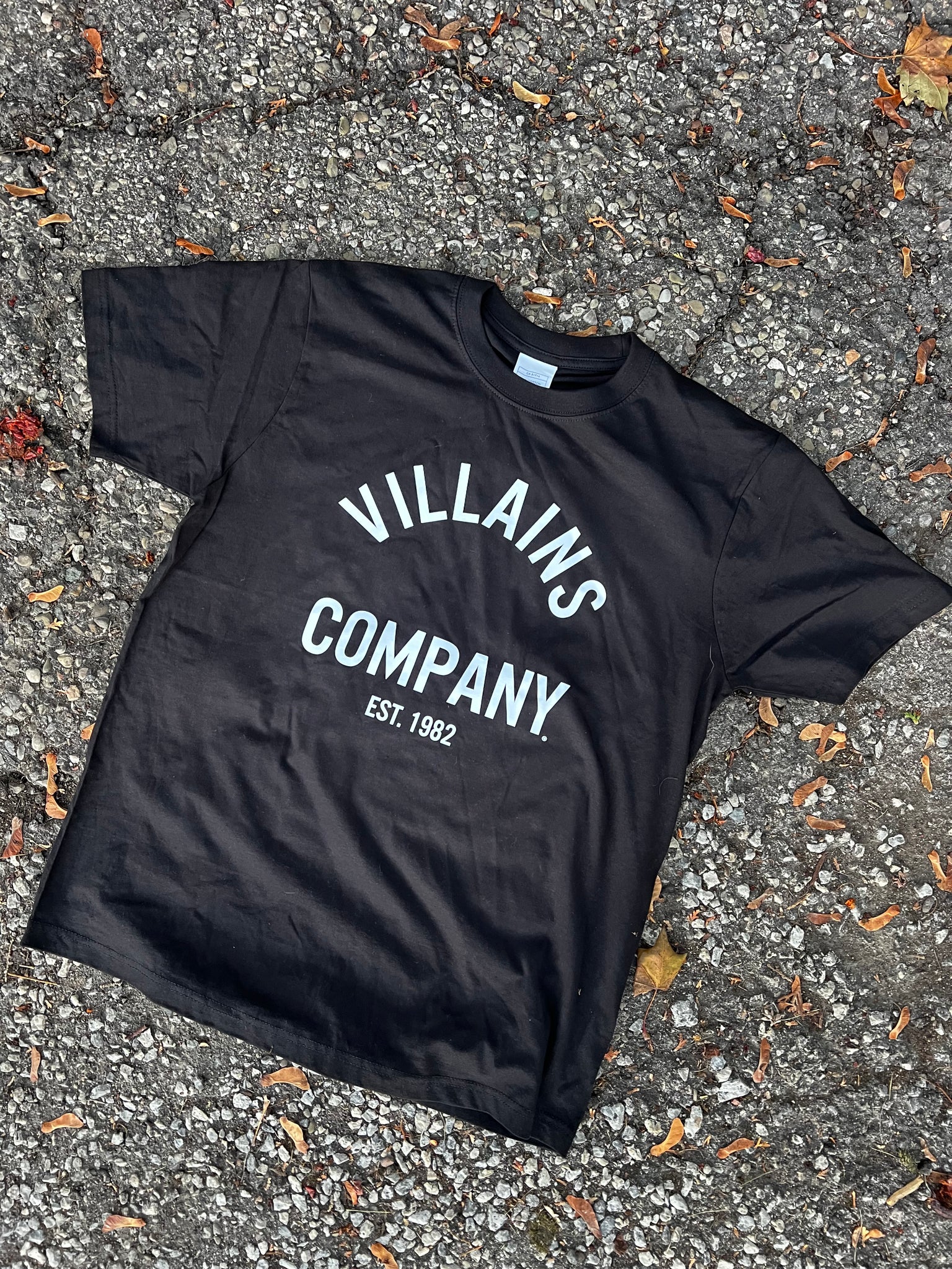 Villains School  - Black/White